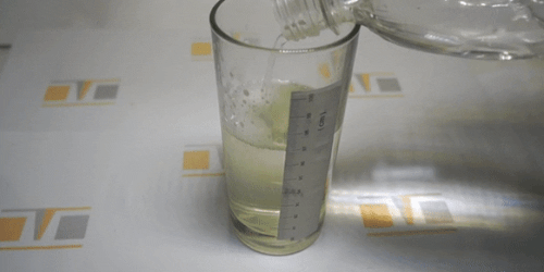 Як визначити жорсткість води в домашніх умовах: налийте до мила воду
